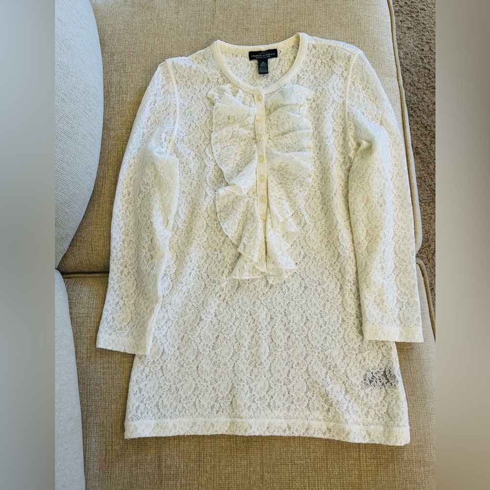 Brand new Ralph Lauren vintage Lace Ruffle Front Blouse- size XS